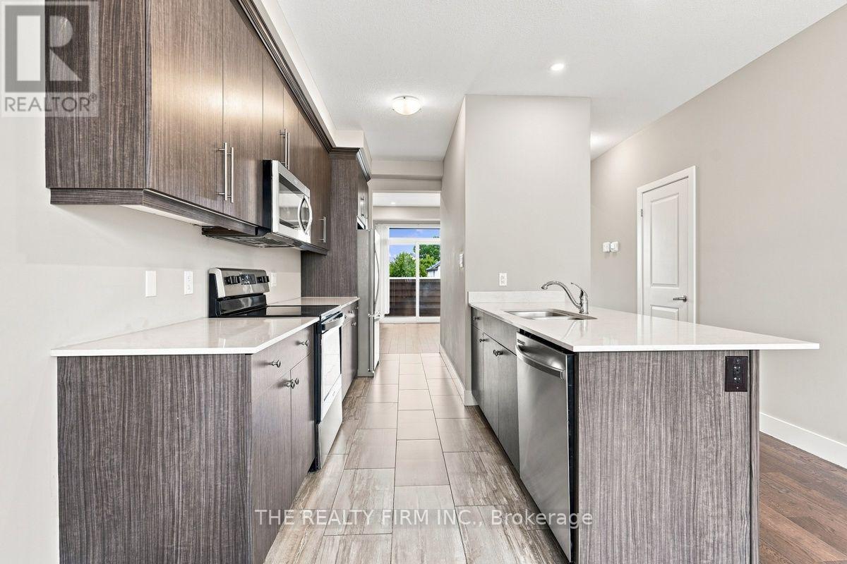 2140 Meadowgate Boulevard Property Photo 7