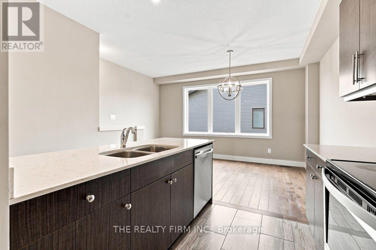 2140 Meadowgate Boulevard Property Photo 9