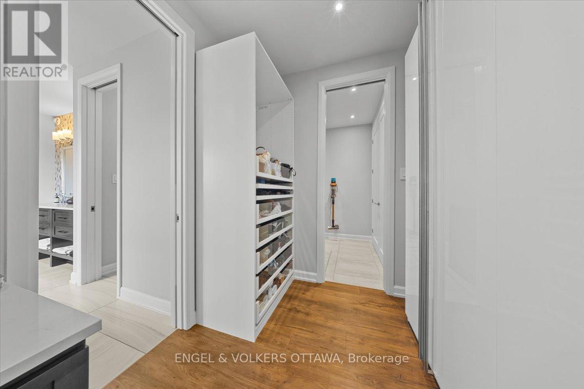 348 St-tropez Street Property Photo 29