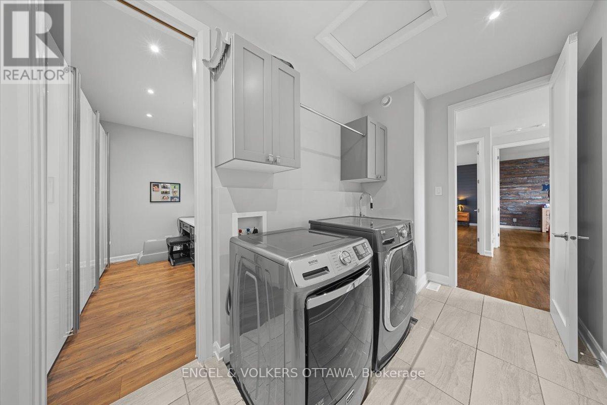 348 St-tropez Street Property Photo 30
