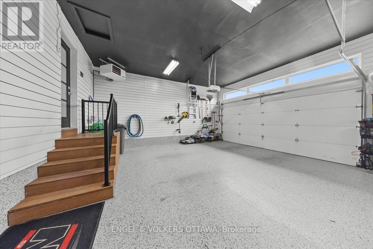 348 St-tropez Street Property Photo 48