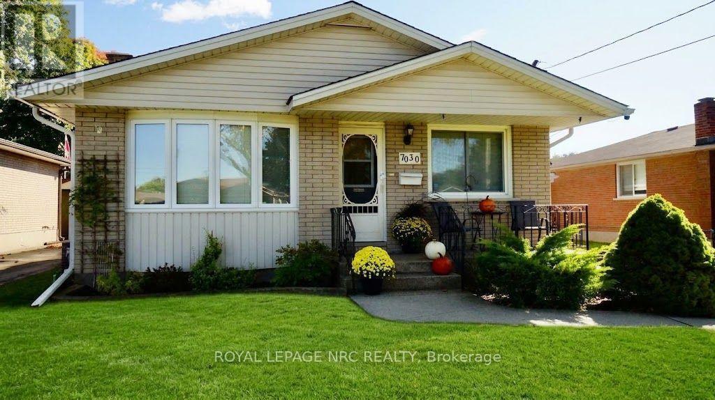 7030 Whitman Avenue Property Photo 3
