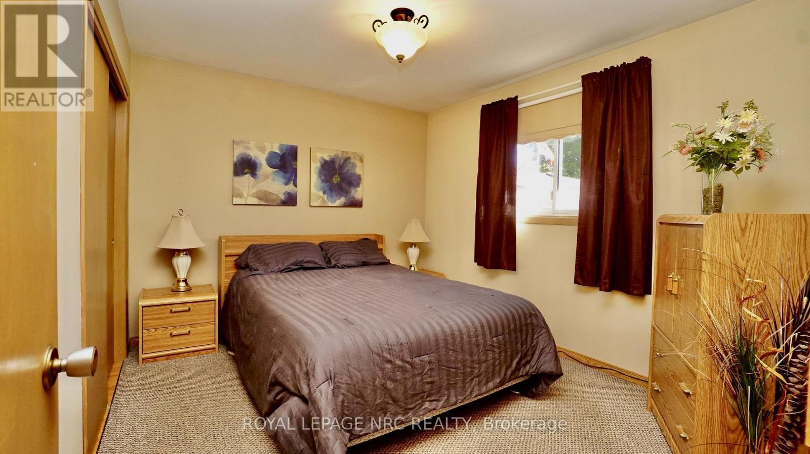 7030 Whitman Avenue Property Photo 17