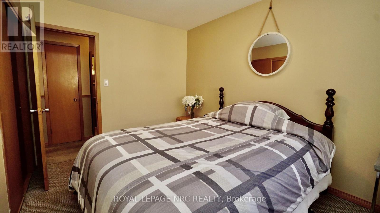 7030 Whitman Avenue Property Photo 20