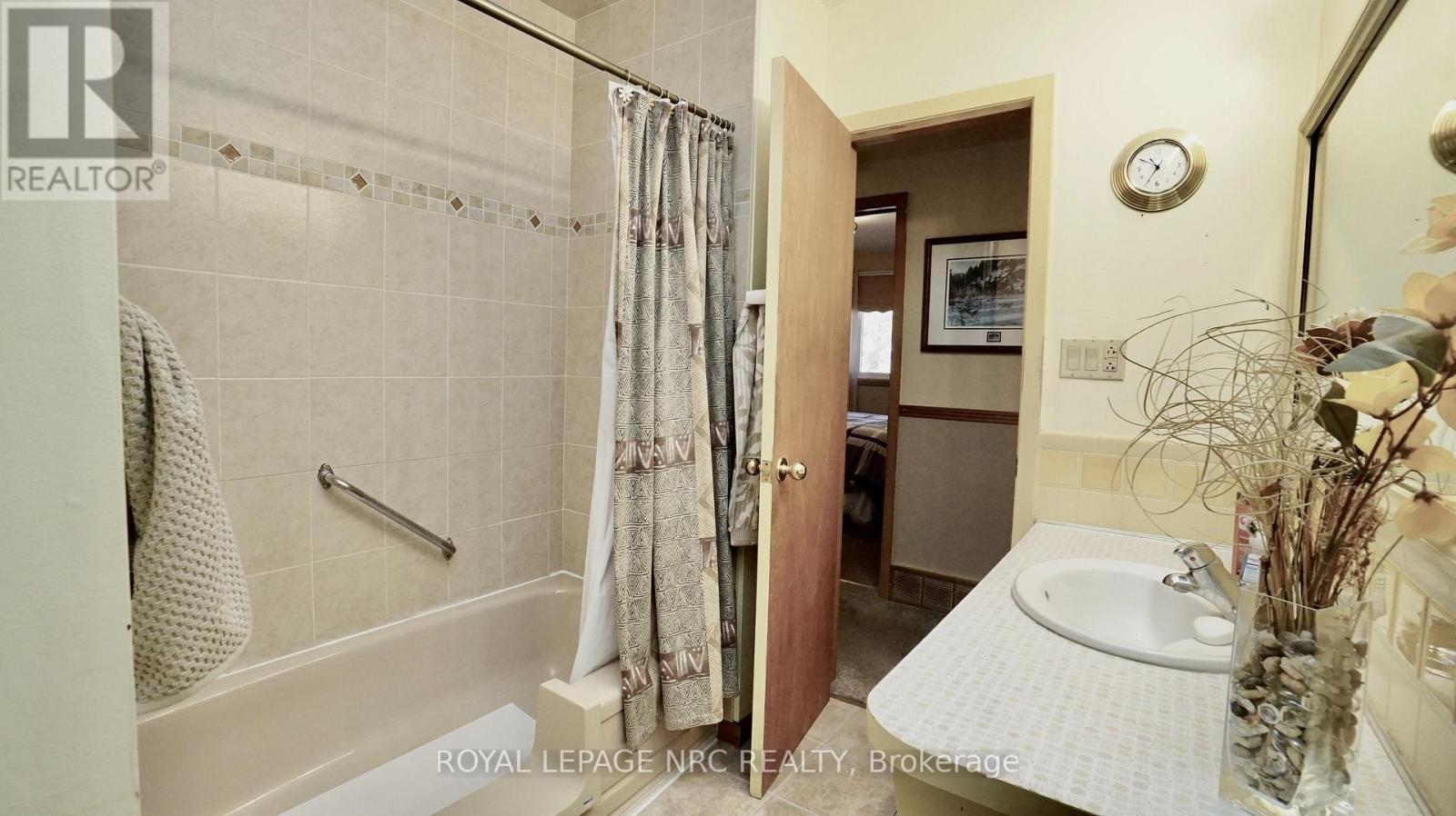 7030 Whitman Avenue Property Photo 26