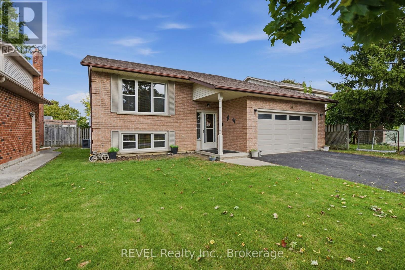 10 Michelle Drive Property Photo 1