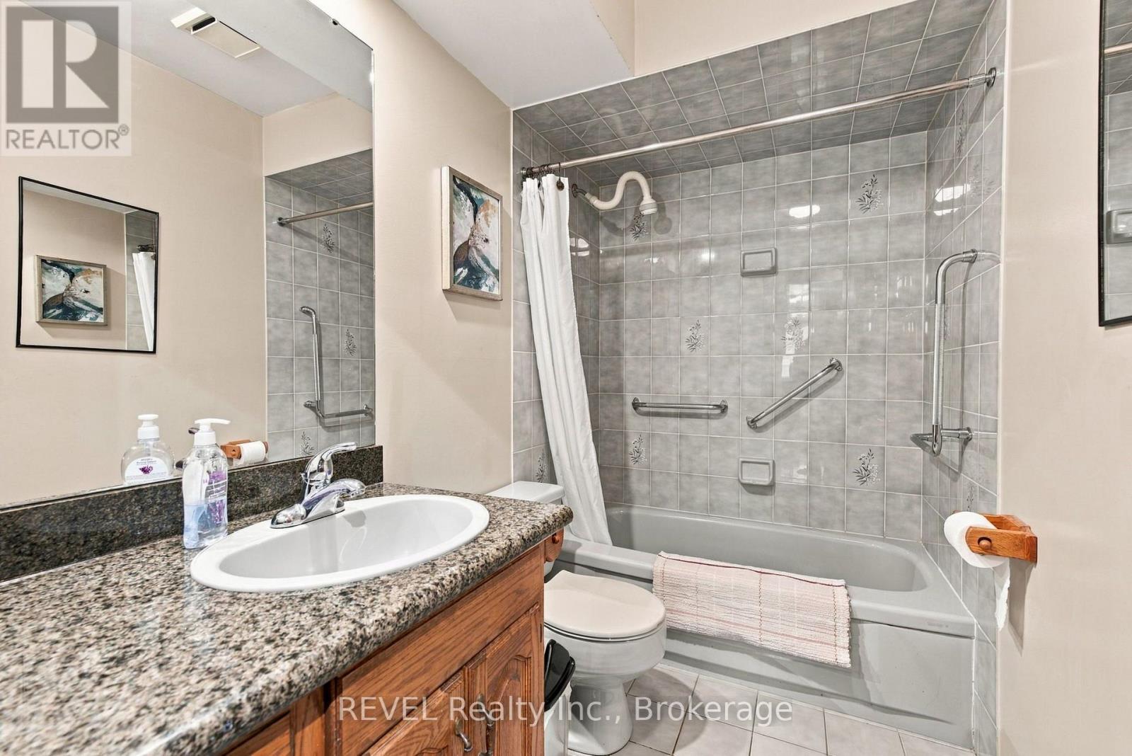 10 Michelle Drive Property Photo 21