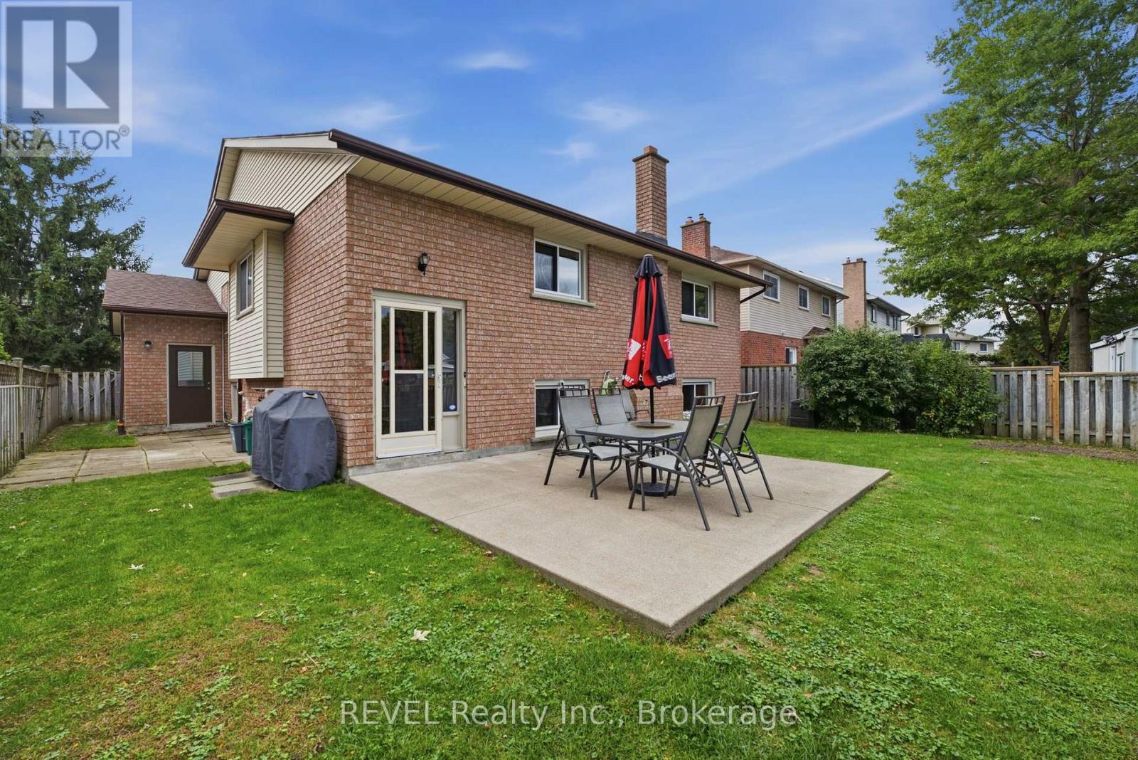 10 Michelle Drive Property Photo 40