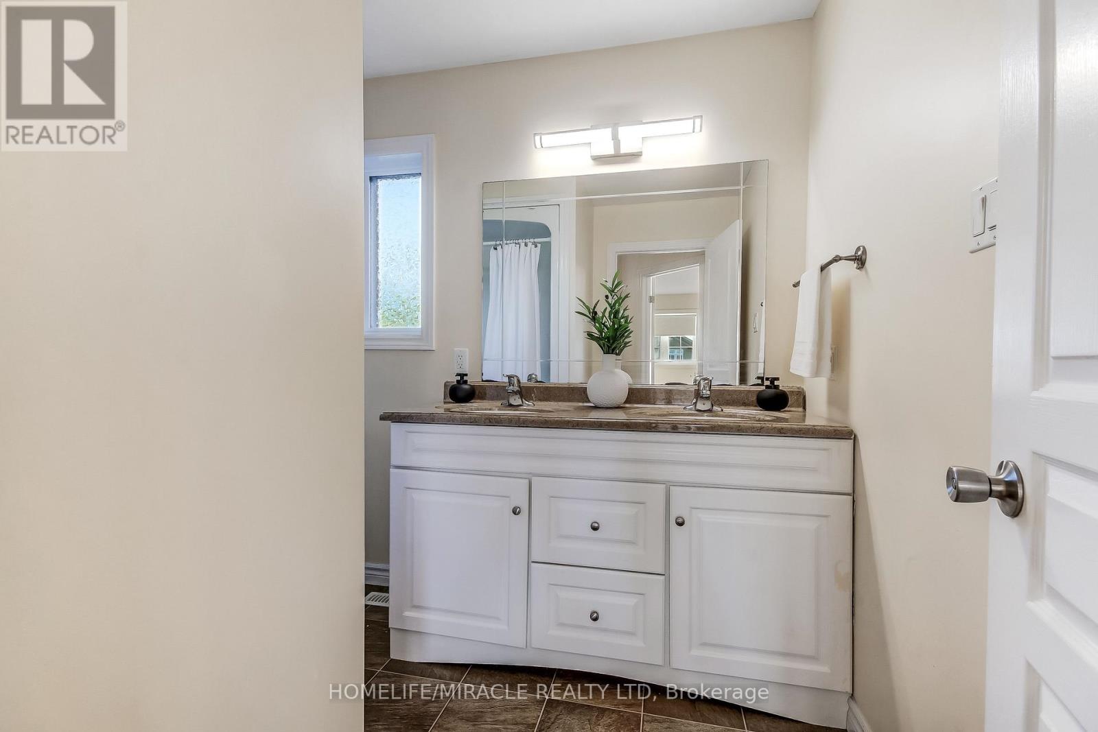 23 Willis Avenue Property Photo 14