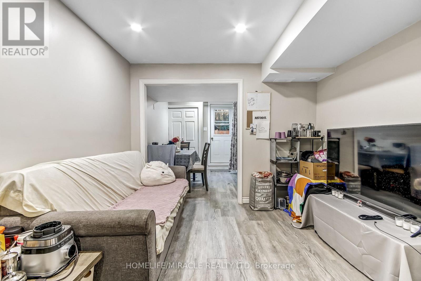 23 Willis Avenue Property Photo 18