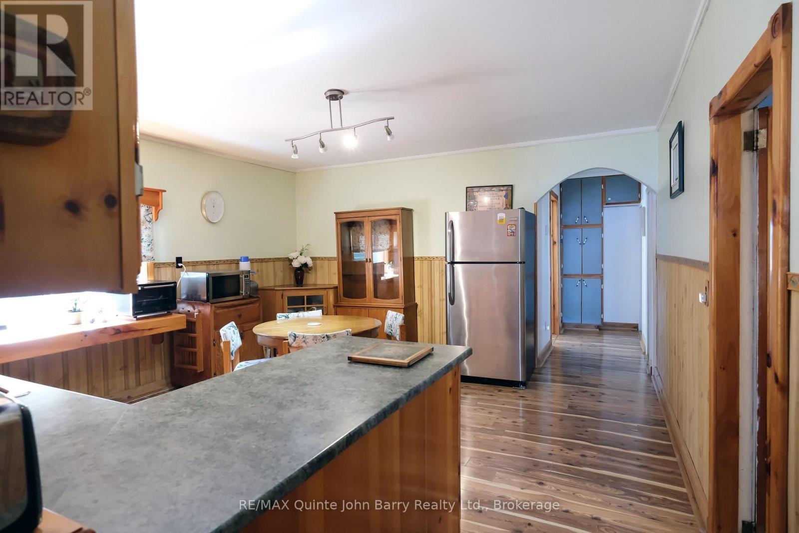190 Downs Road Property Photo 6