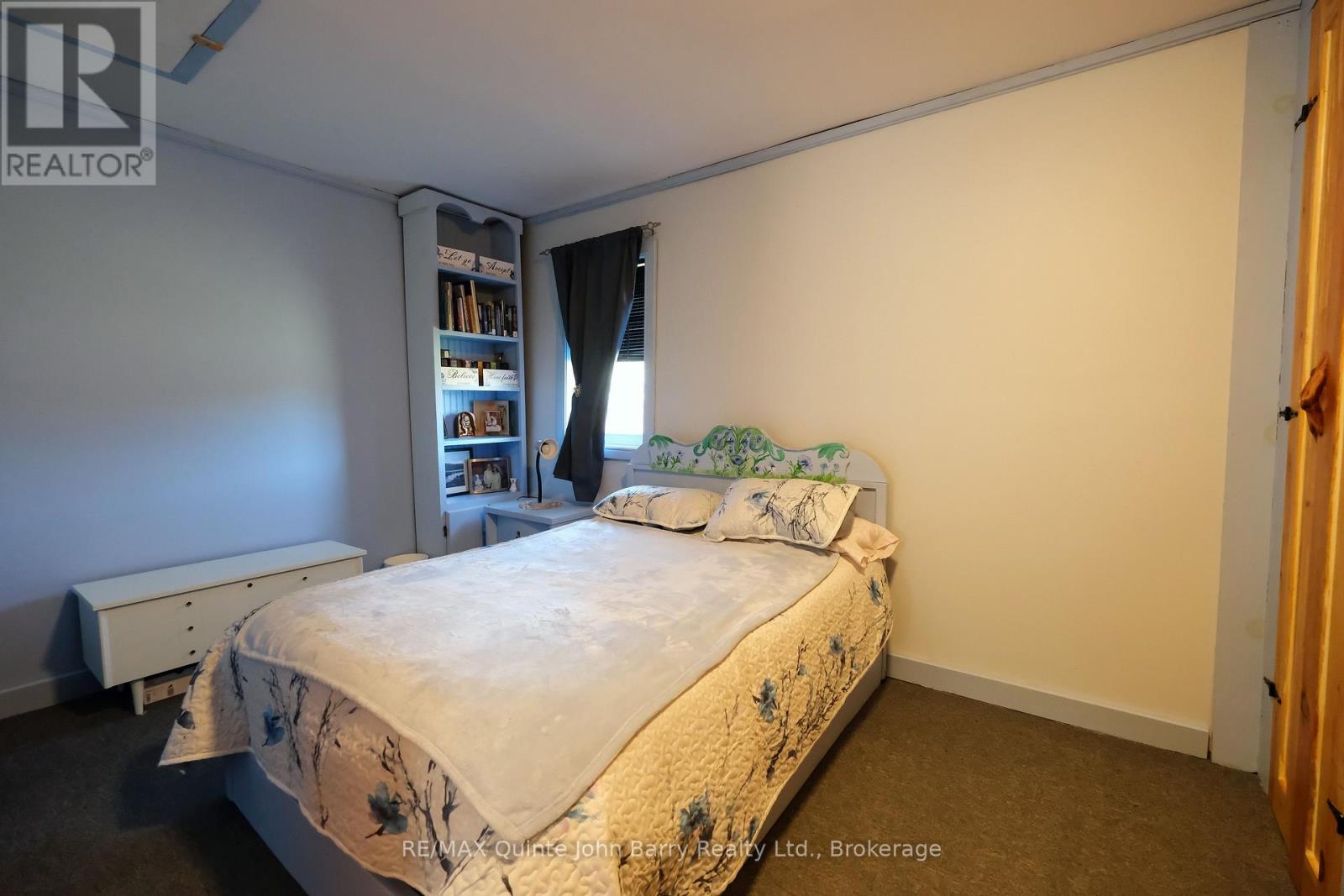 190 Downs Road Property Photo 14