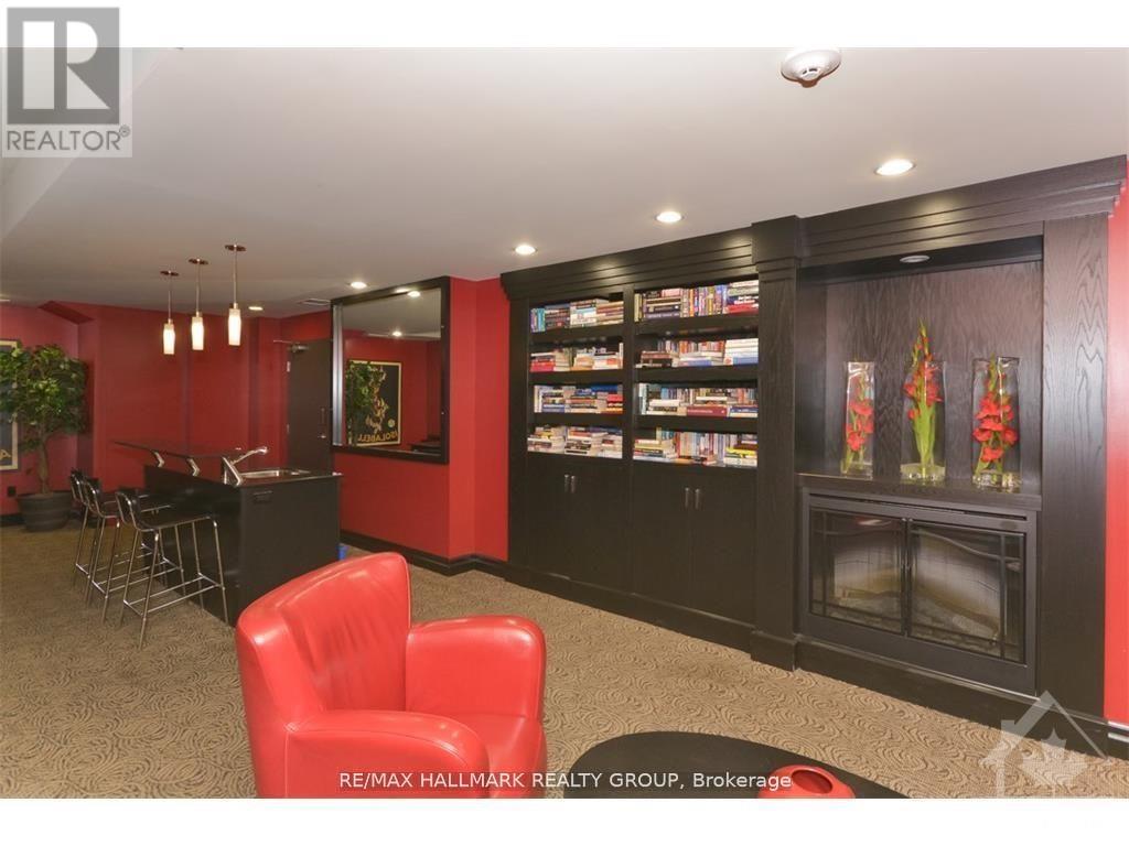 302 - 245 Kent Street Property Photo 7