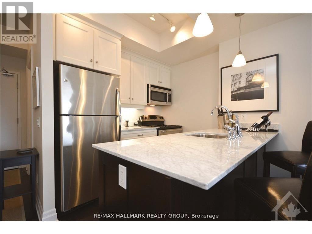 302 - 245 Kent Street Property Photo 9