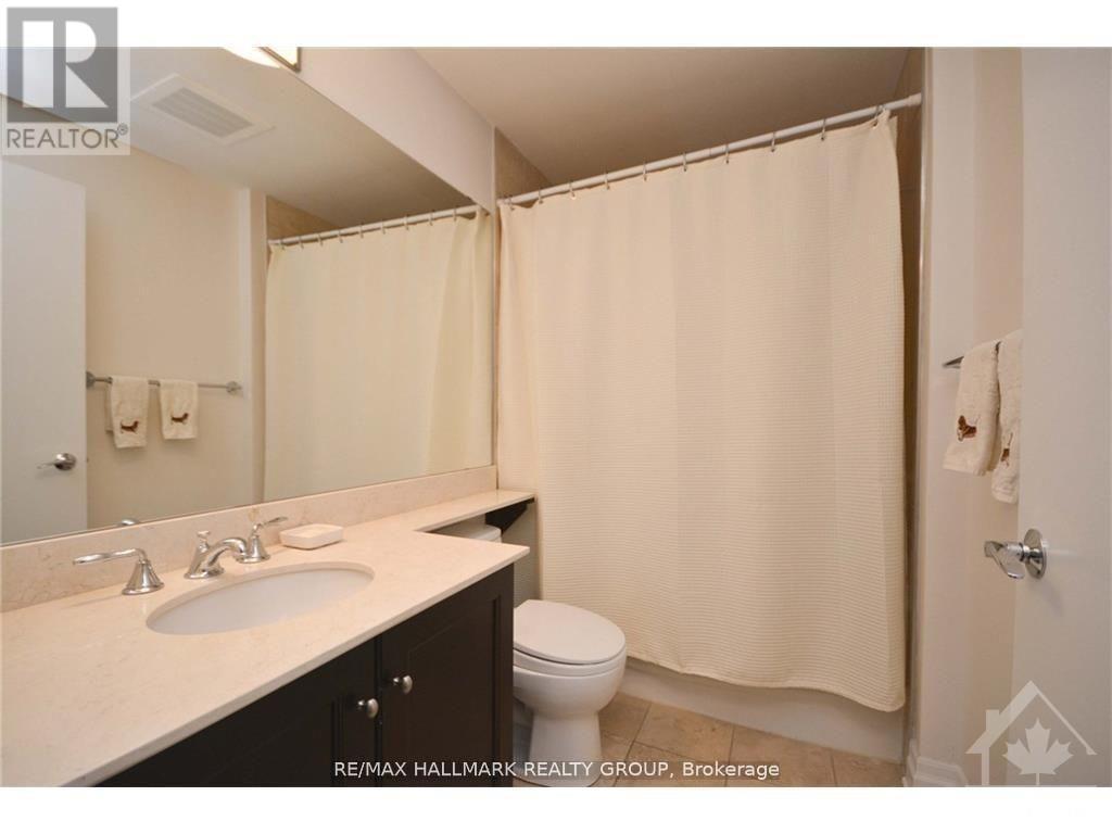 302 - 245 Kent Street Property Photo 14