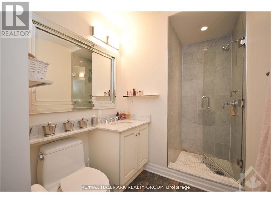 302 - 245 Kent Street Property Photo 19