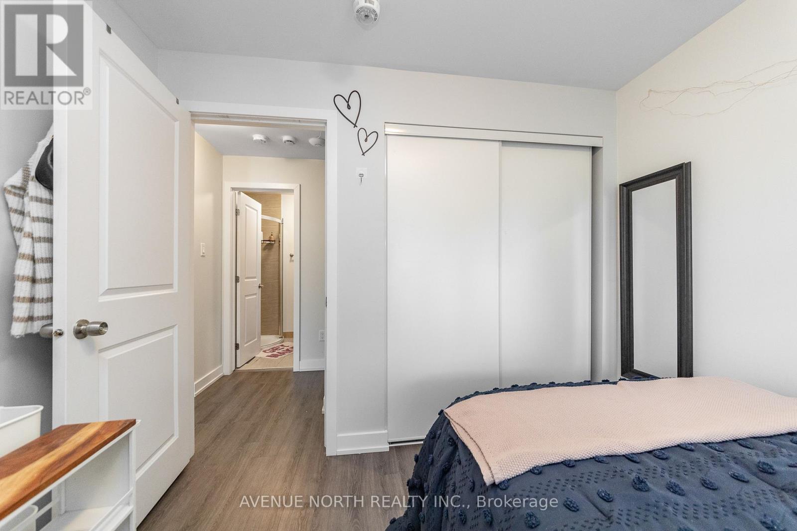206 Blackburn Avenue Property Photo 23