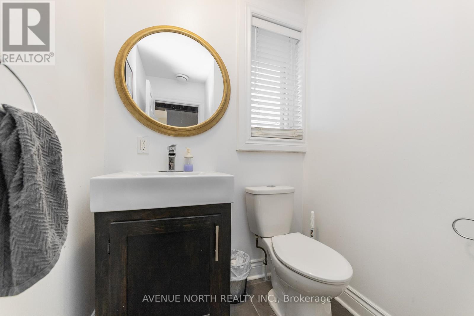 206 Blackburn Avenue Property Photo 29