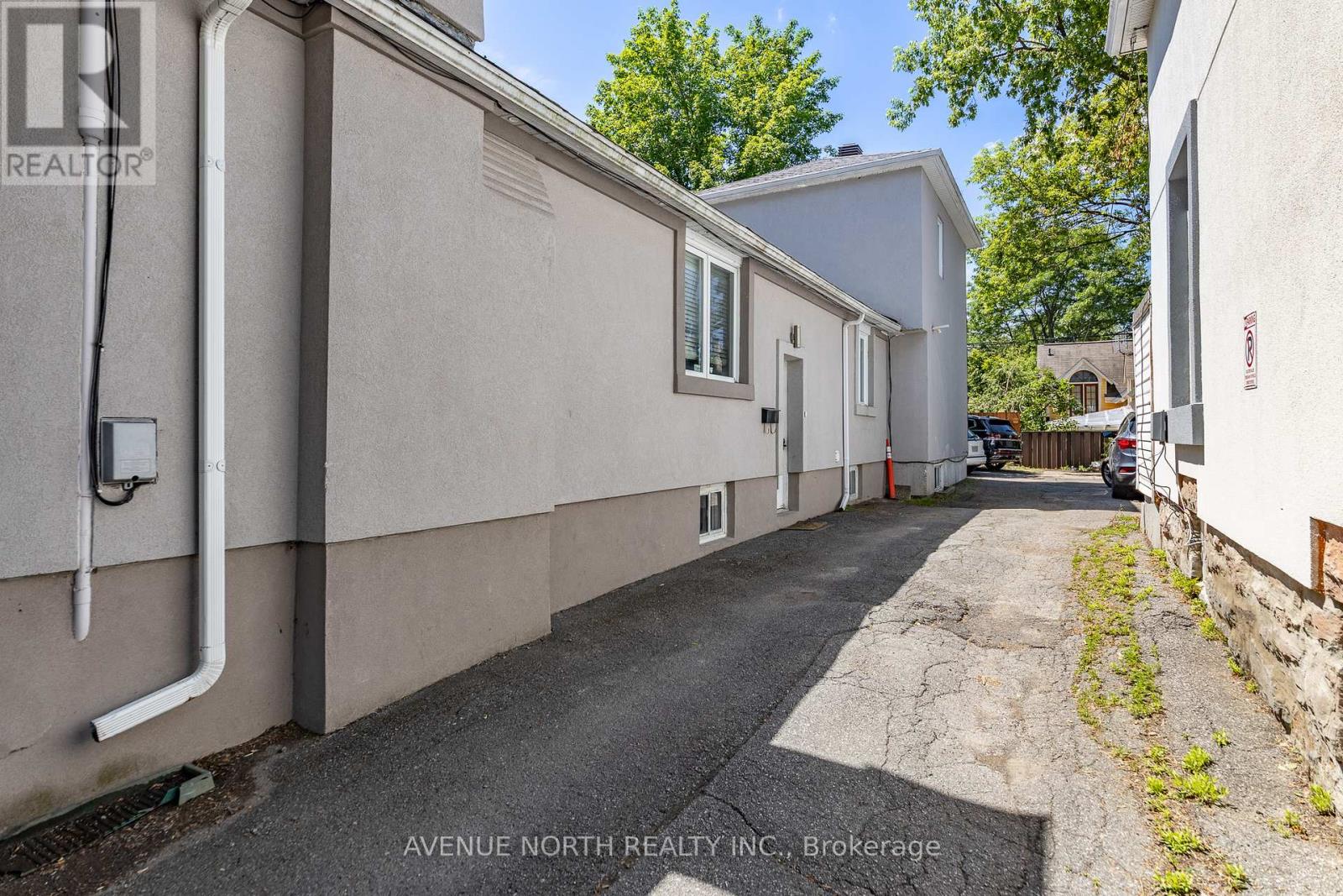 206 Blackburn Avenue Property Photo 30