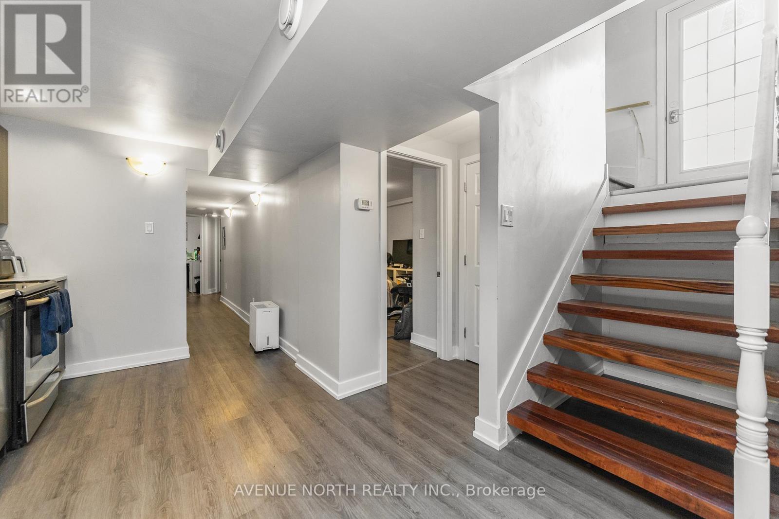 206 Blackburn Avenue Property Photo 31