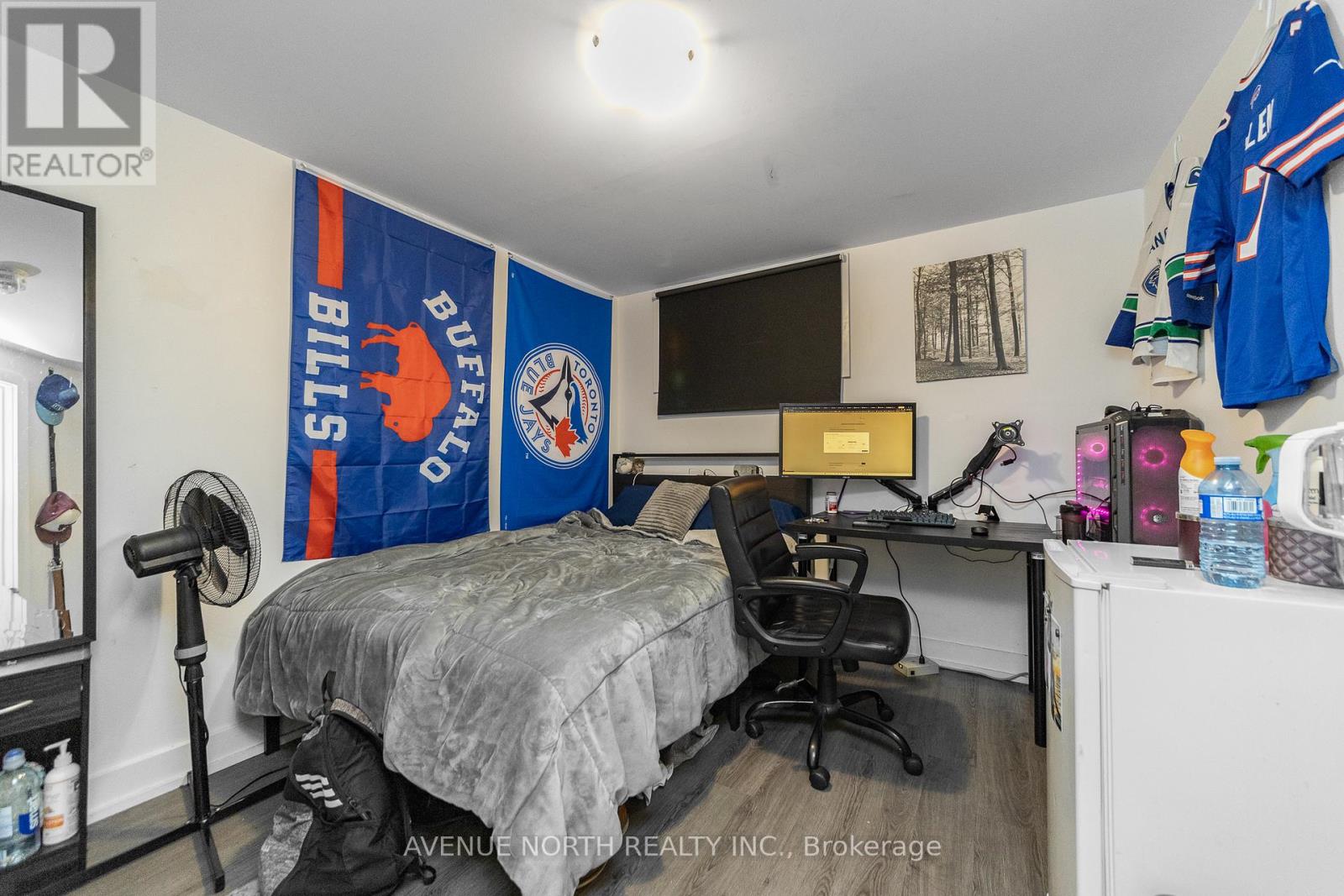 206 Blackburn Avenue Property Photo 41