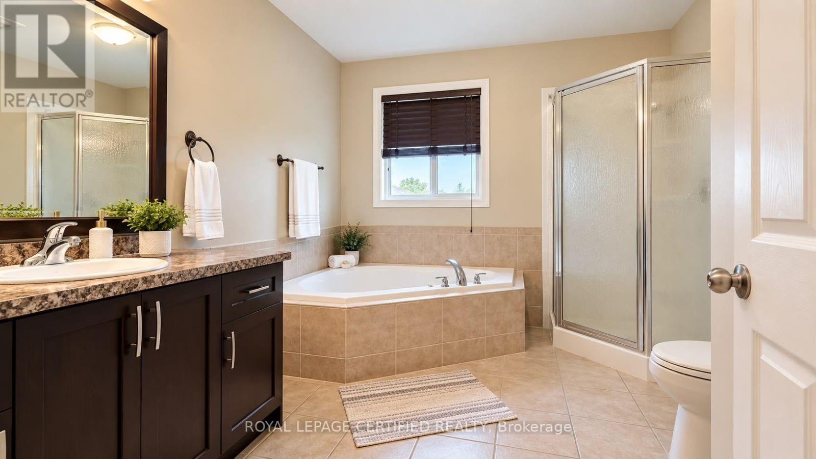 115 Davinci Boulevard Property Photo 21