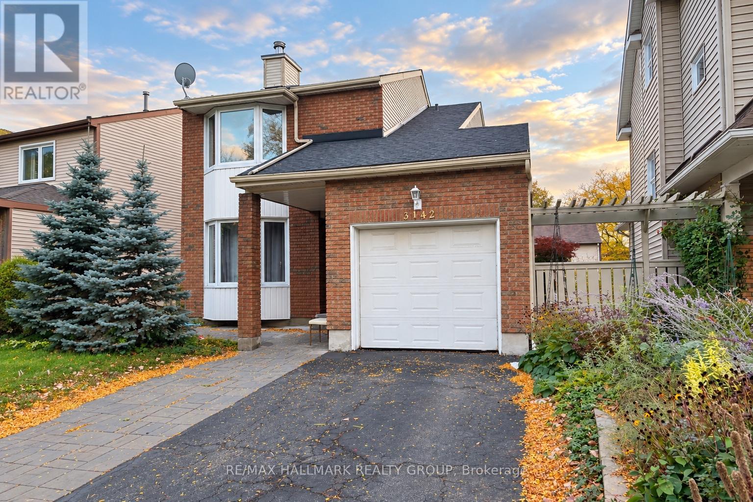 3142 Dumaurier Avenue E Property Photo 2