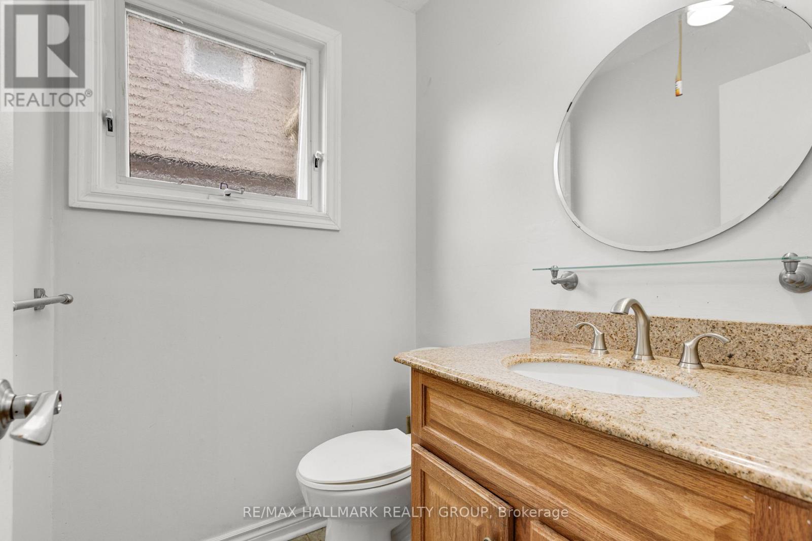 3142 Dumaurier Avenue E Property Photo 12