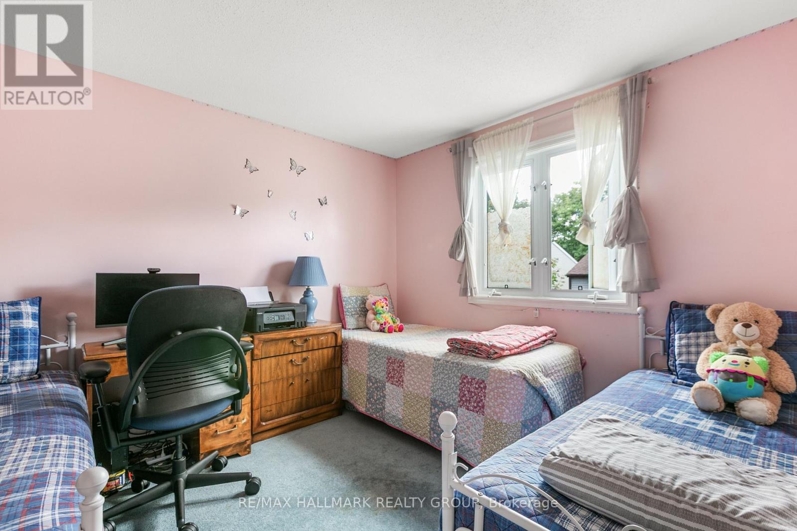 3142 Dumaurier Avenue E Property Photo 19