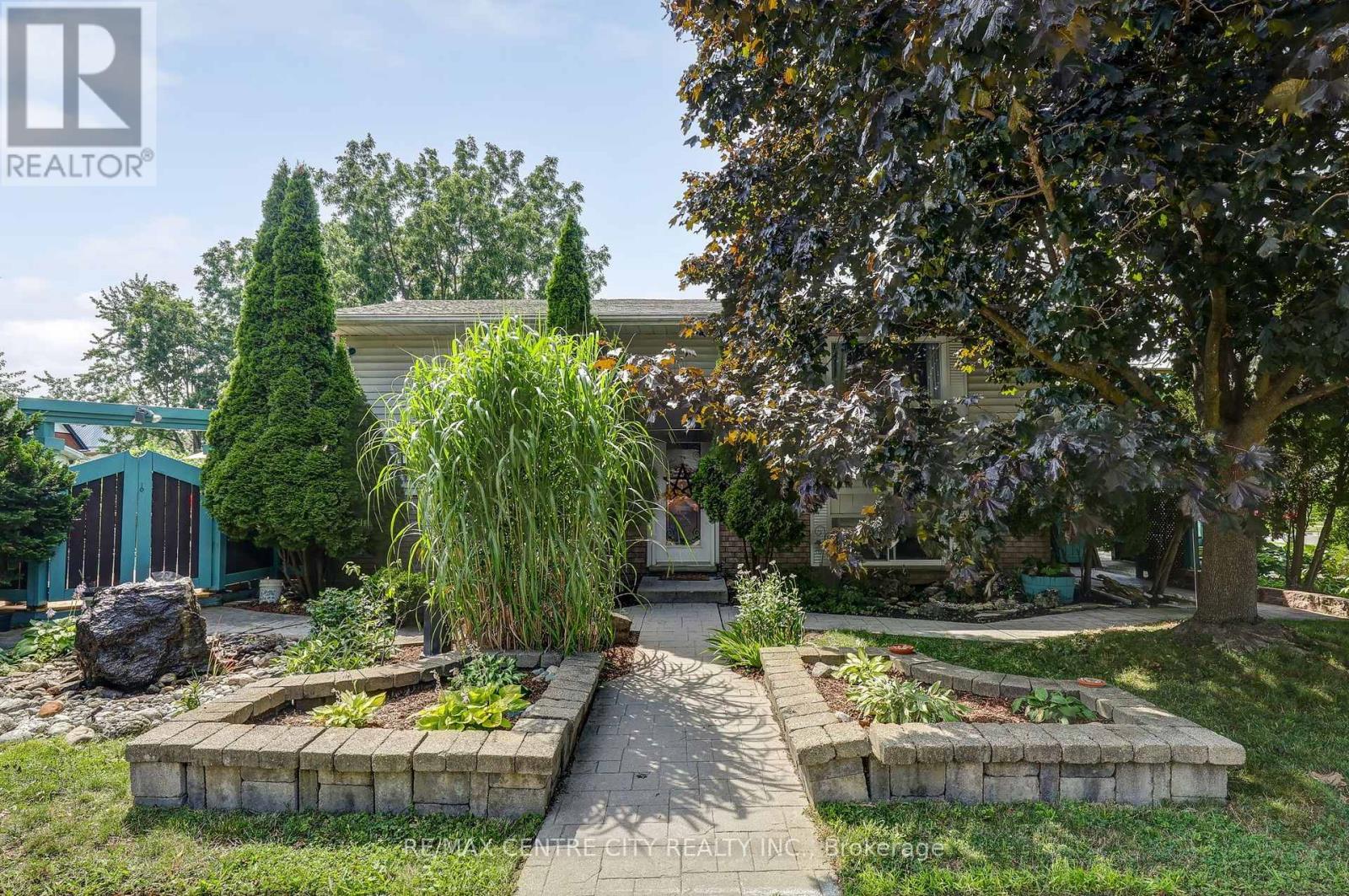 37 Fifth Avenue Property Photo 1