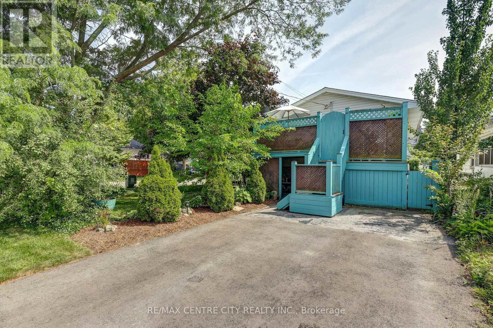 37 Fifth Avenue Property Photo 8