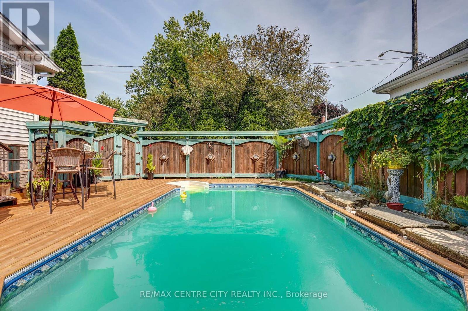 37 Fifth Avenue Property Photo 16