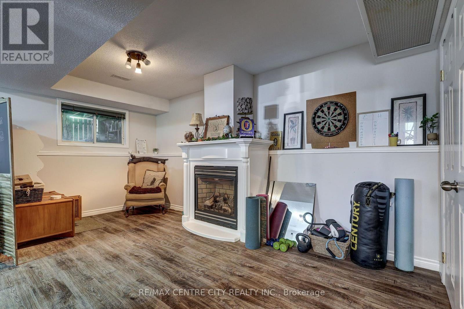 37 Fifth Avenue Property Photo 40