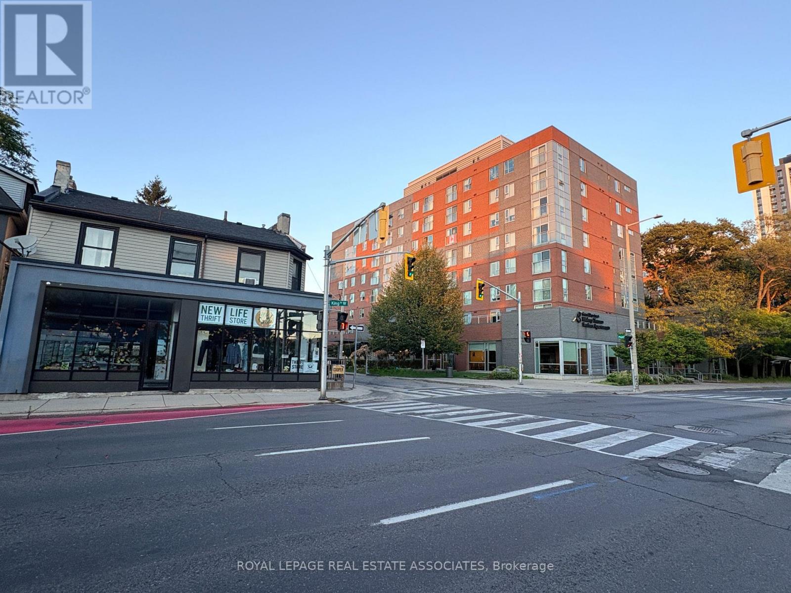 428 KING STREET W Property Photo 1