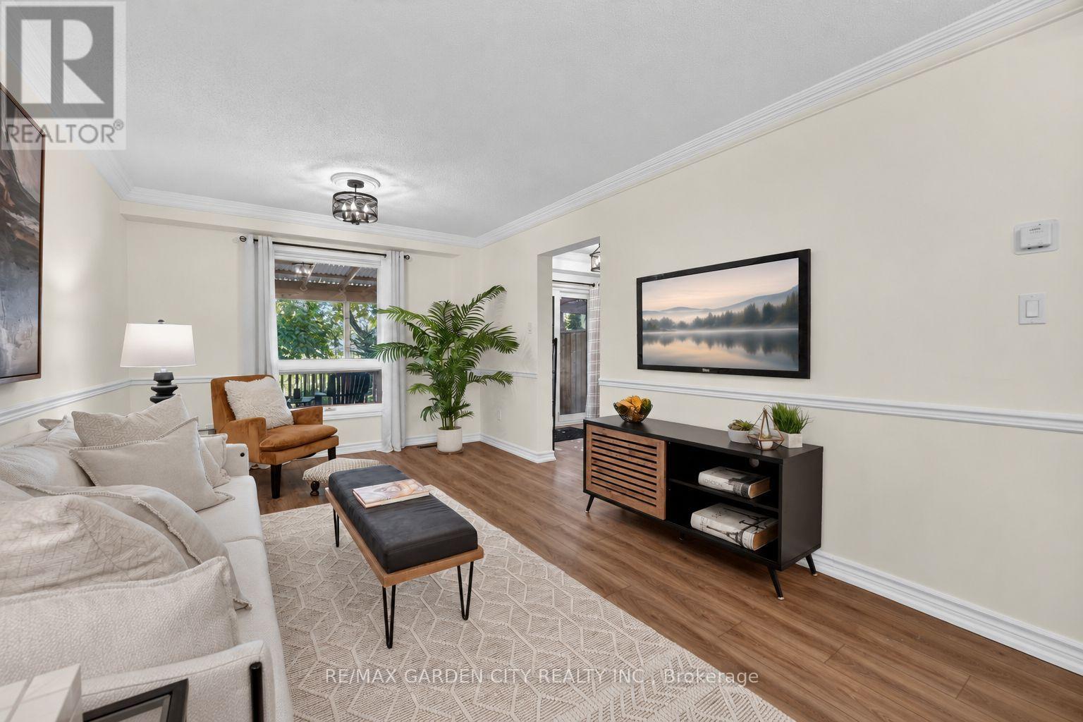 25 Walker Court Property Photo 10