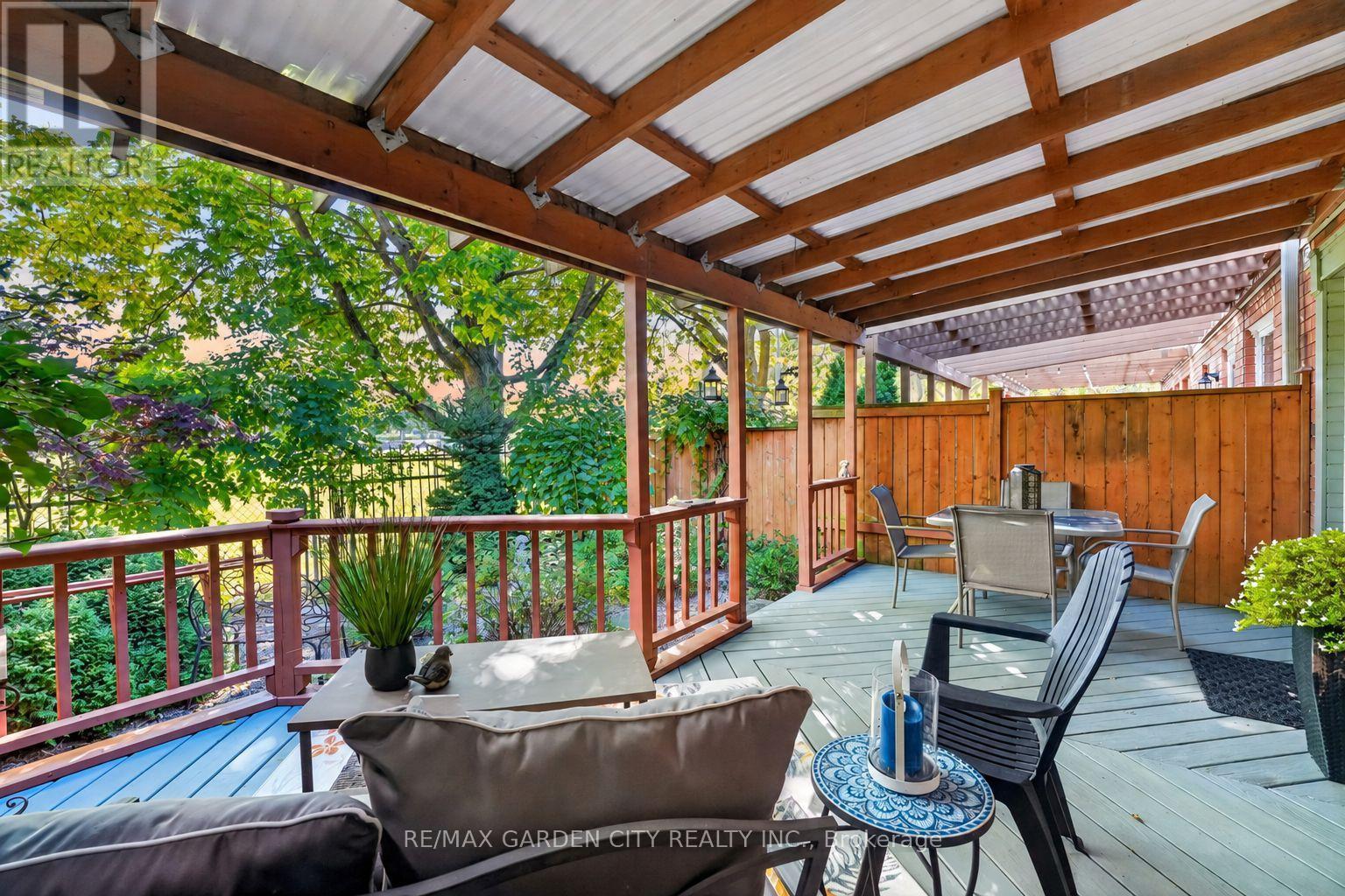 25 Walker Court Property Photo 22