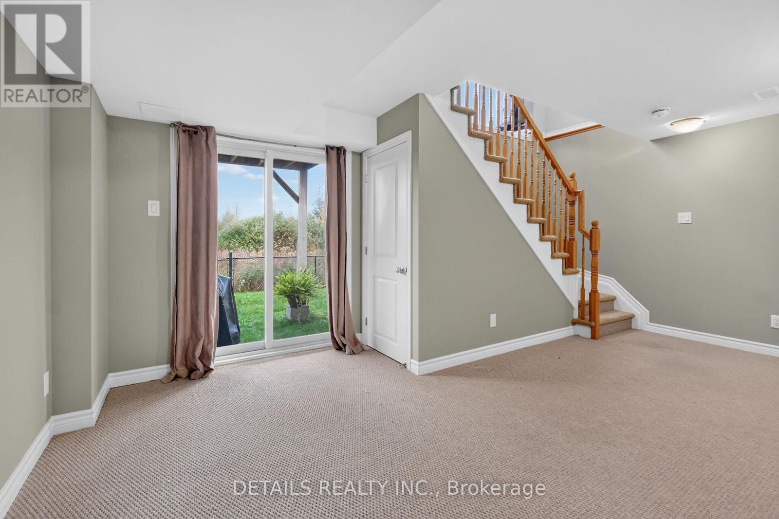 744 Dearborn Private Property Photo 33