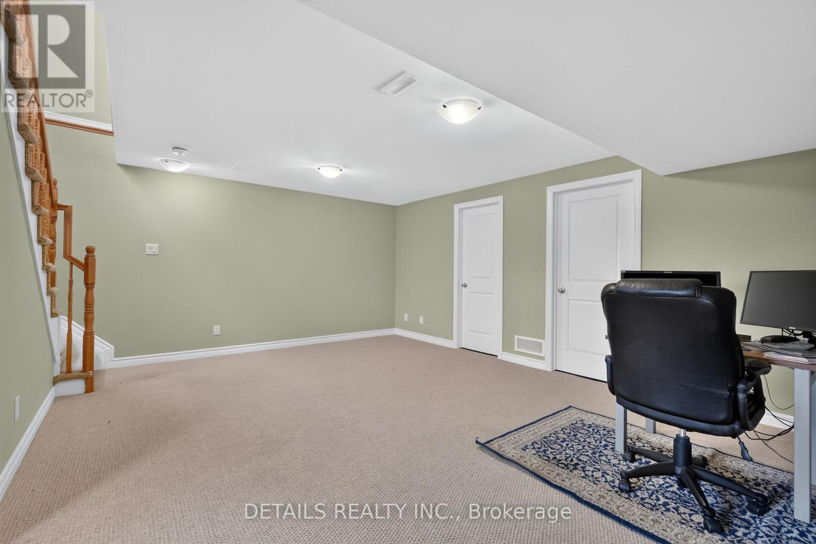 744 Dearborn Private Property Photo 34