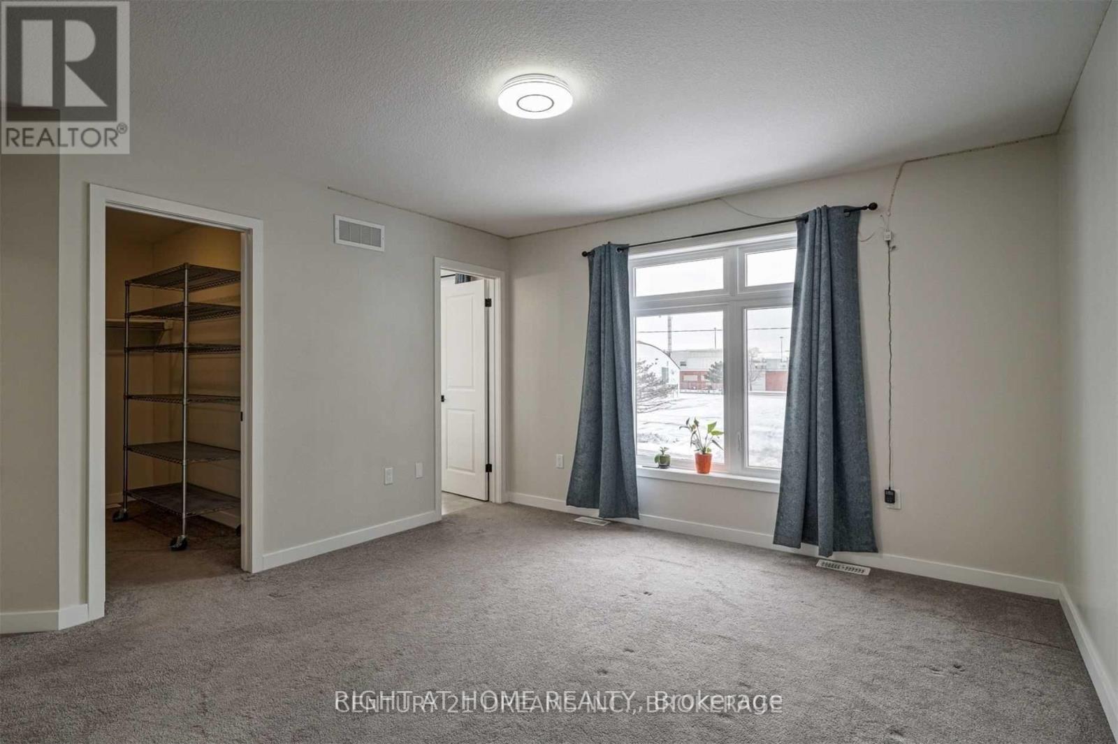 44 Franklin Street S Property Photo 18