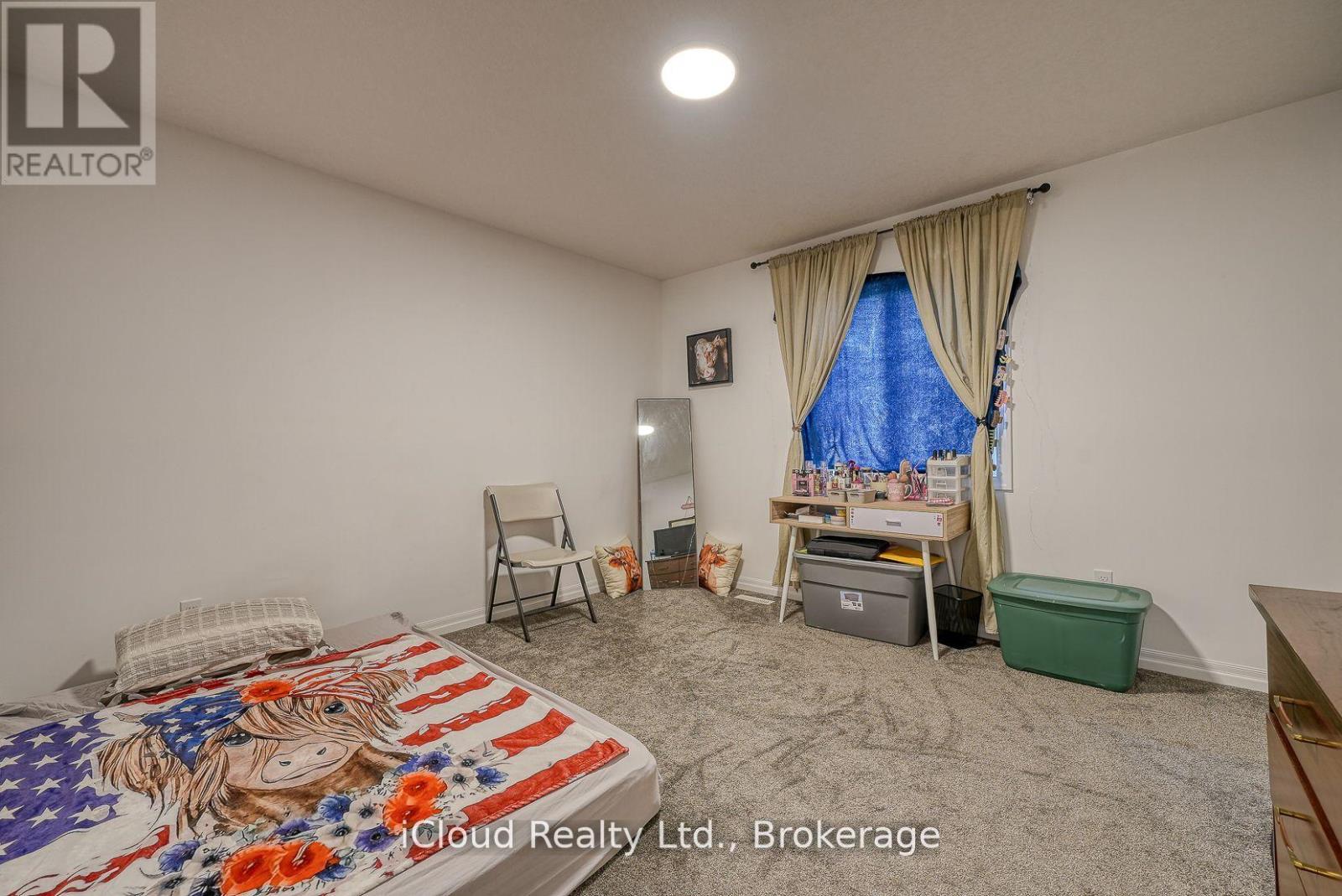 15 Curren Crescent Property Photo 14