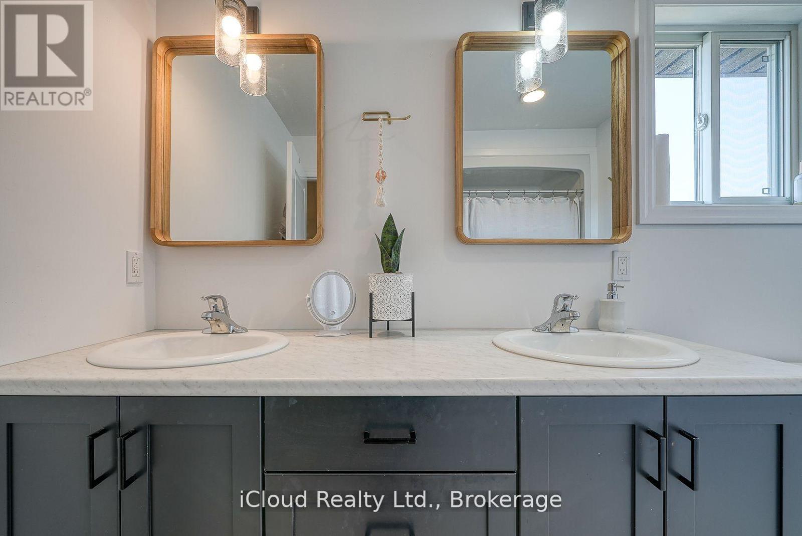 15 Curren Crescent Property Photo 15