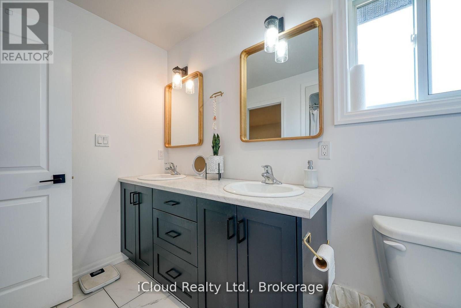15 Curren Crescent Property Photo 16