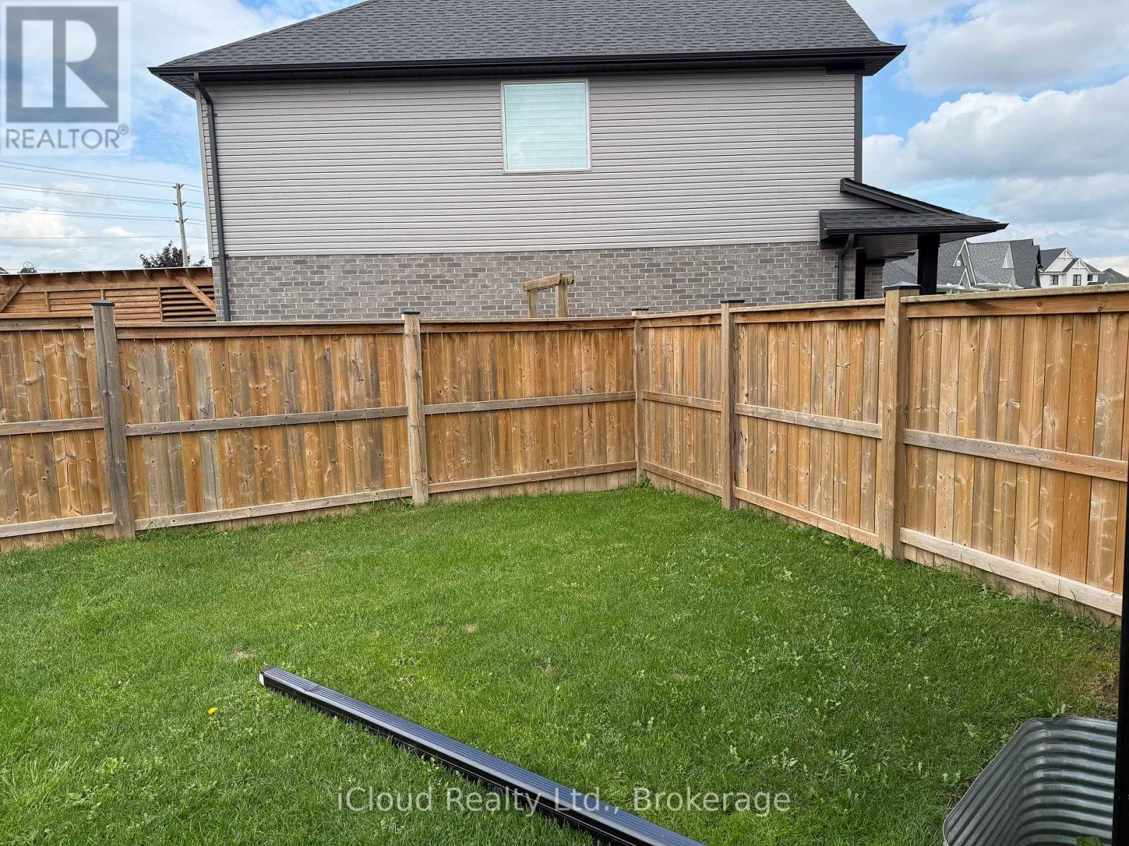 15 Curren Crescent Property Photo 23