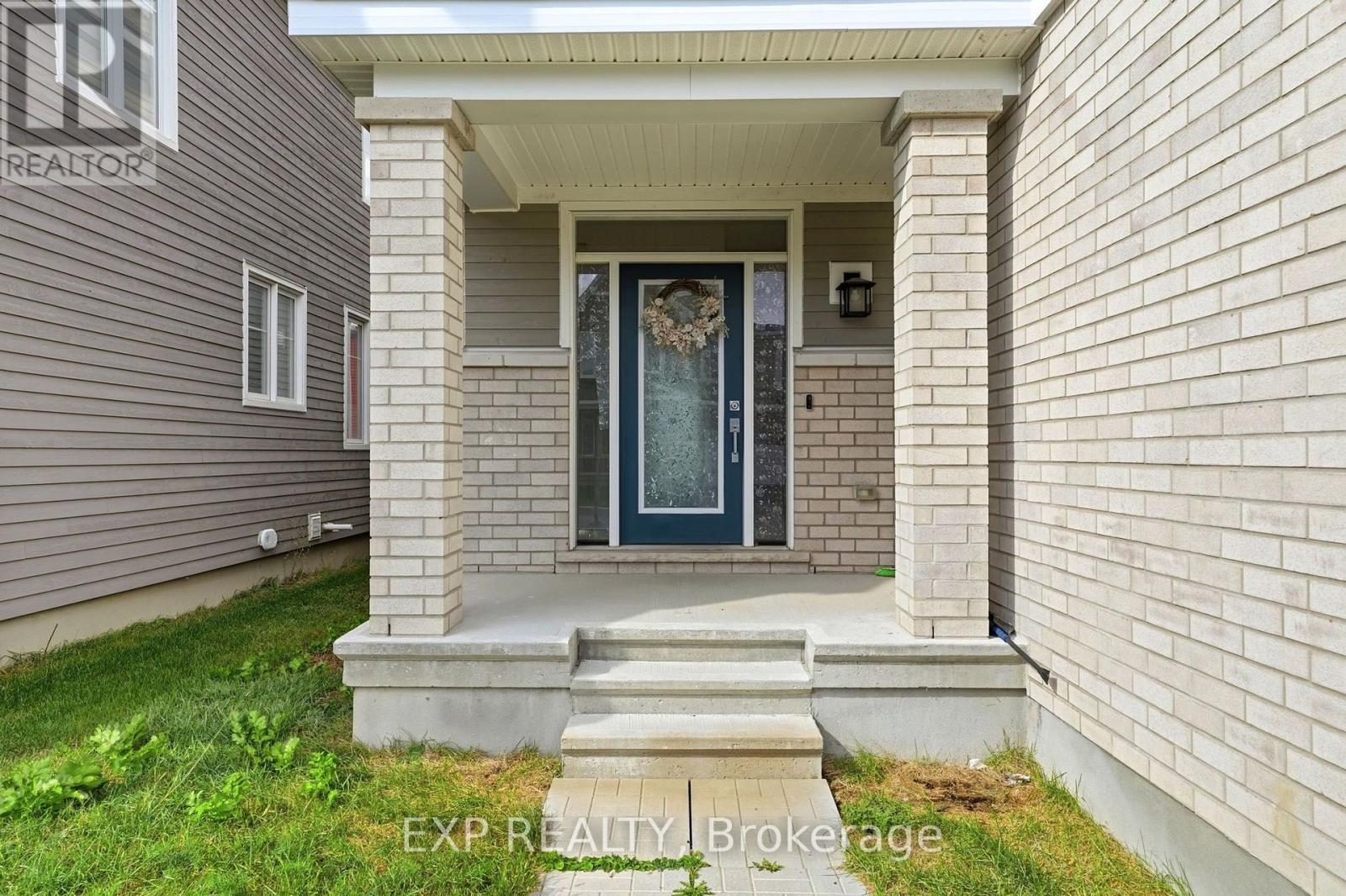 104 Hackamore Crescent Property Photo 2