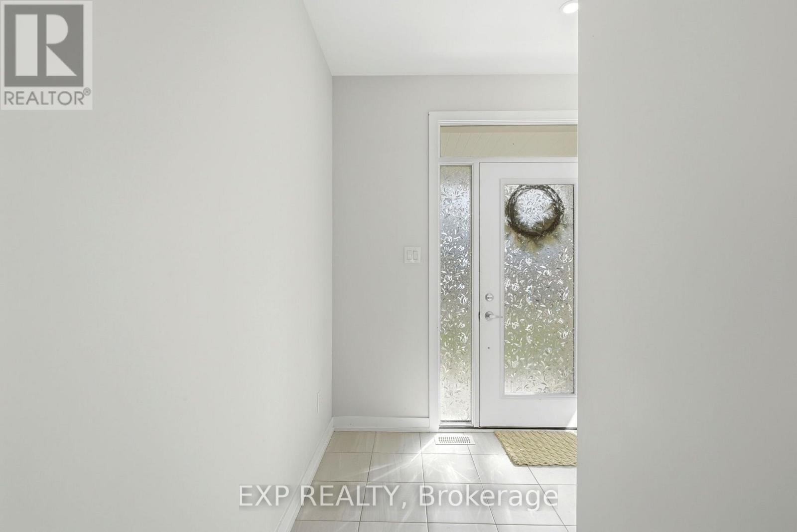 104 Hackamore Crescent Property Photo 3