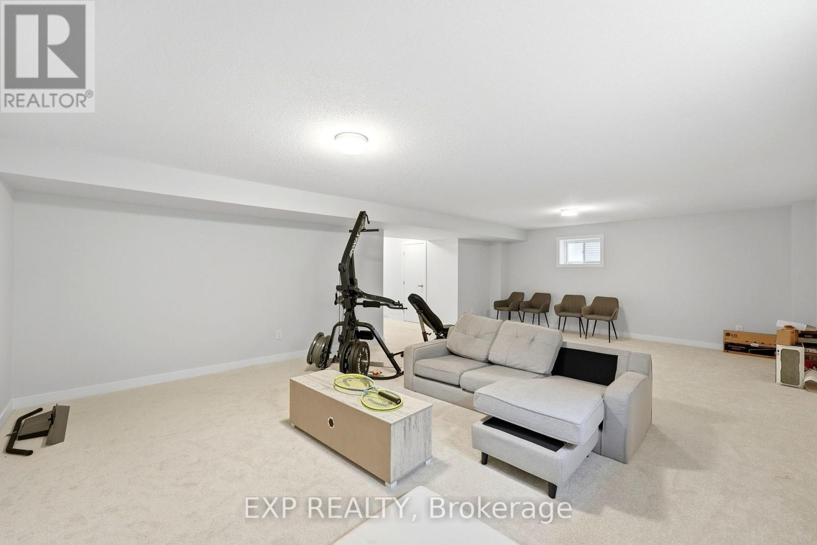 104 Hackamore Crescent Property Photo 31