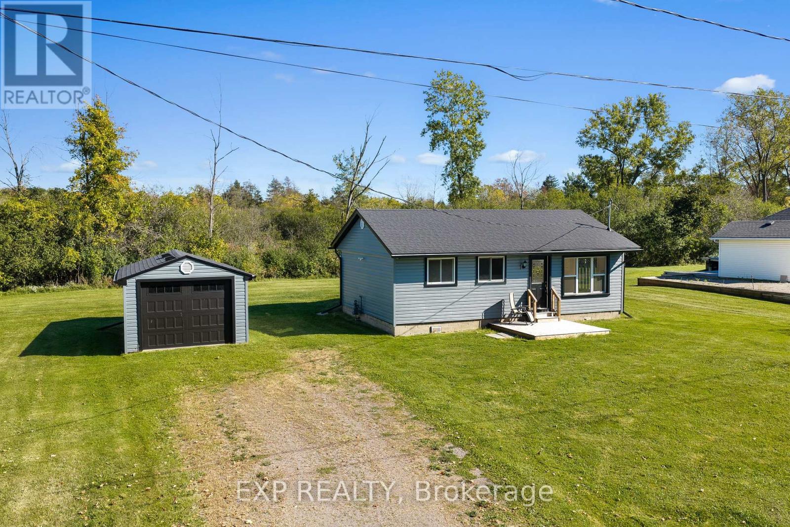412 Windmill Point Road N Property Photo 4