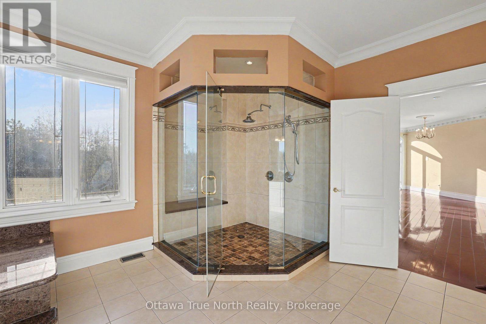 5884 Earlscourt Crescent Property Photo 29