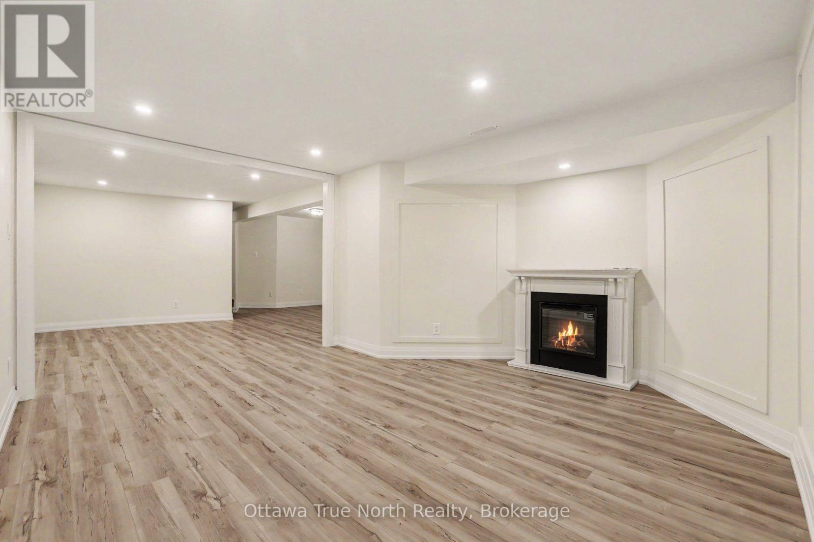 5884 Earlscourt Crescent Property Photo 38