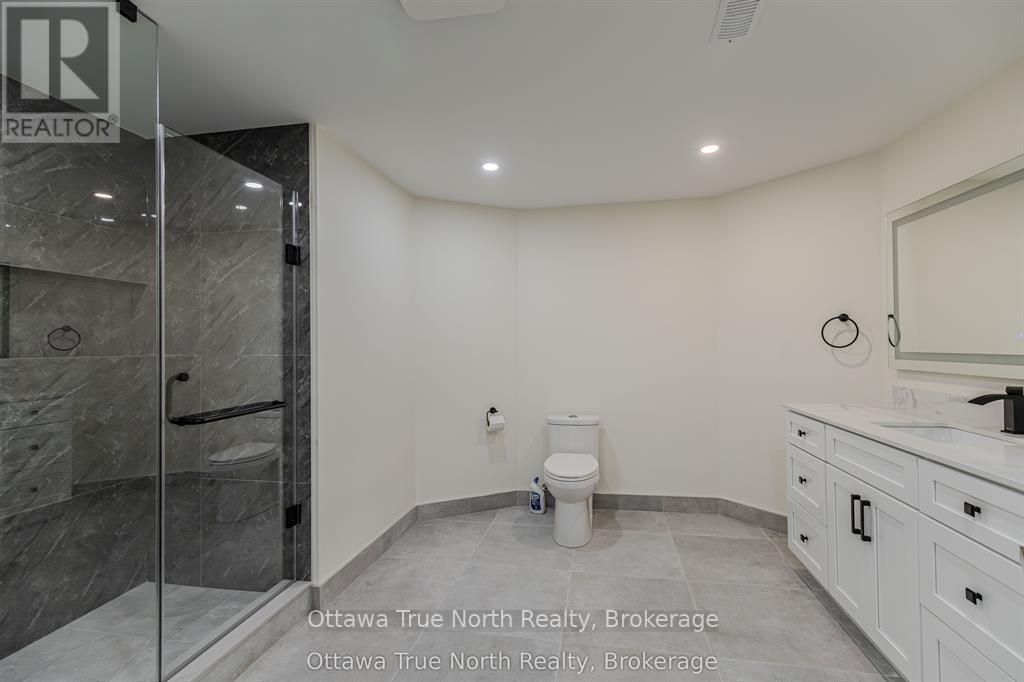 5884 Earlscourt Crescent Property Photo 43